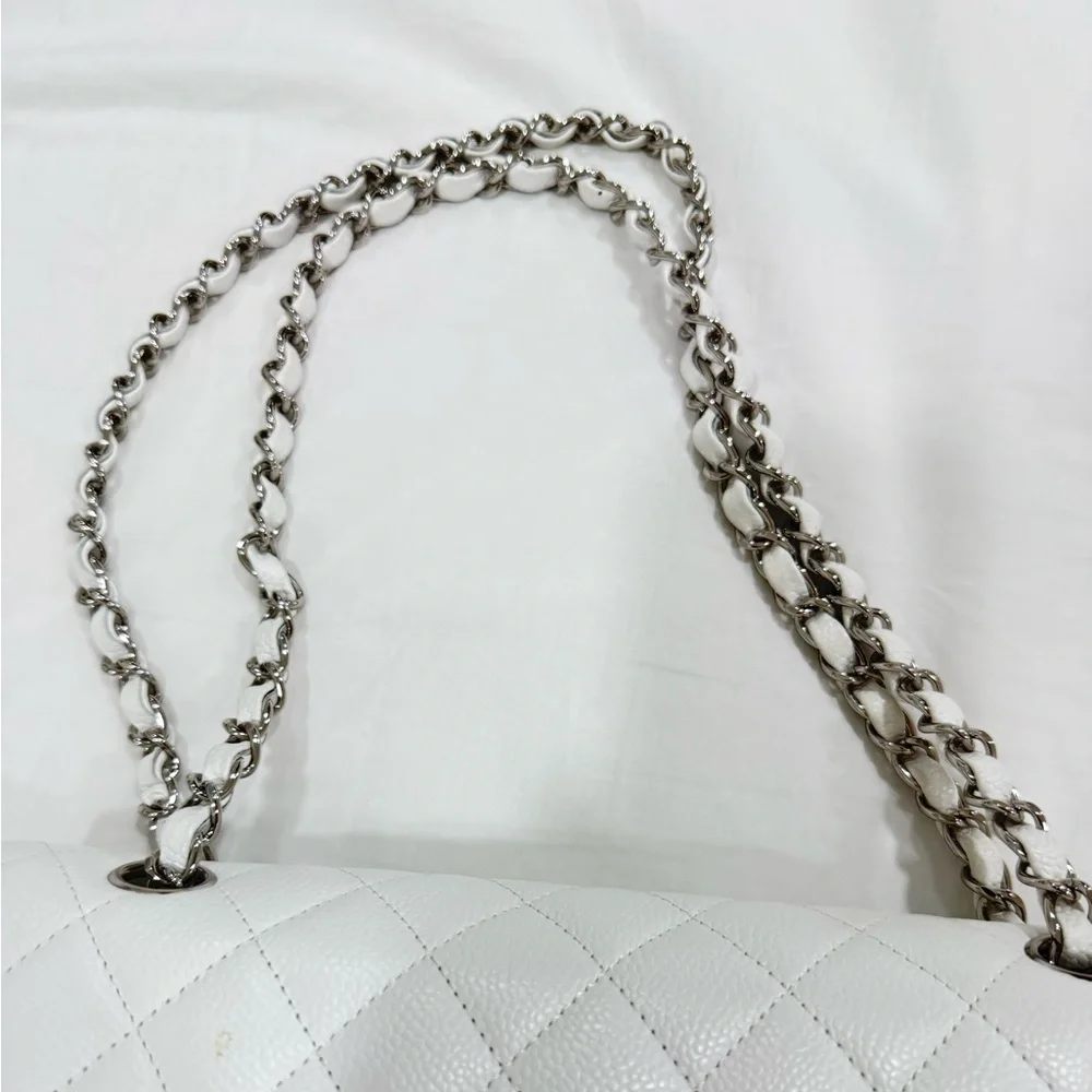 💯 Auth Chanel White Quilted Caviar Medium Classic Double Flap Bag Edge Stitching